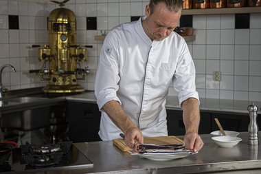 Lasciar riposare per 5 minuti coperta con alluminio da cucina.